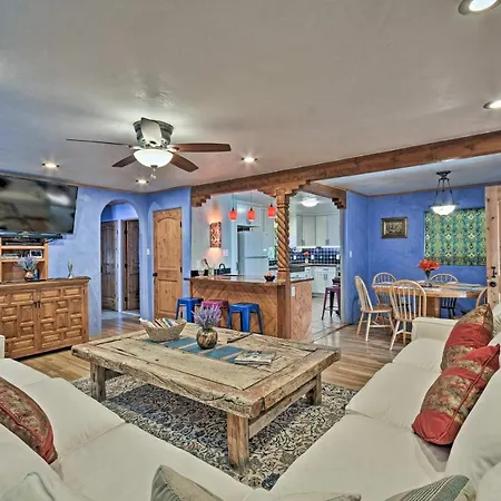 Cozy Blue Adobe With Steam Room 2 Mi From Taos!